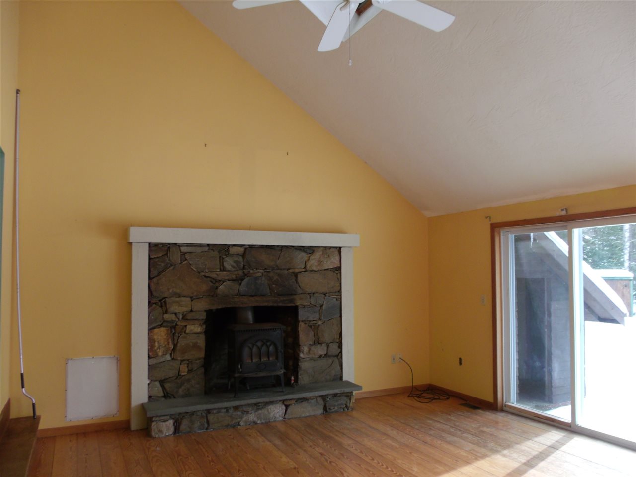 80 Priest Road Nottingham, NH 03290 - Photo 4 of 18