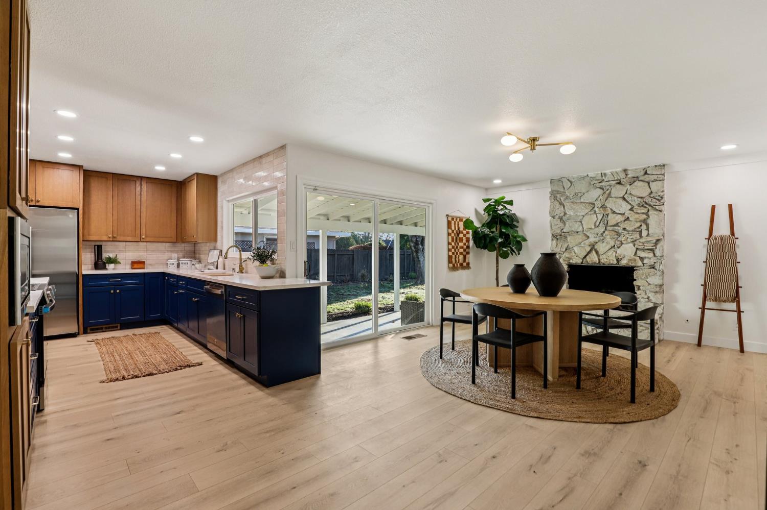 6716 Rappahannock Way Carmichael, CA 95608 - Photo 2 of 20