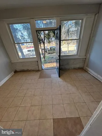 $1,700 | 5824 Florence Avenue, Philadelphia, PA 19143