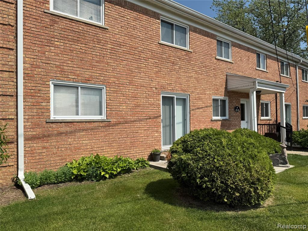 801 West Long Lake Road Bloomfield Hills, MI 48302 - Photo 1 of 13