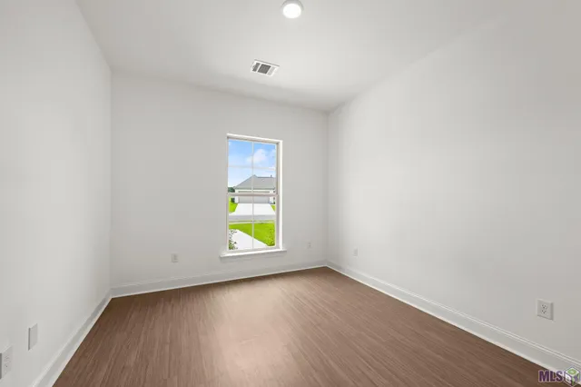 $293,900 | 18725 Seabiscuit Lane, Zachary, LA 70791