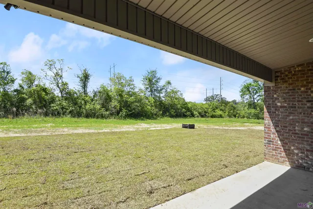 $293,900 | 18725 Seabiscuit Lane, Zachary, LA 70791