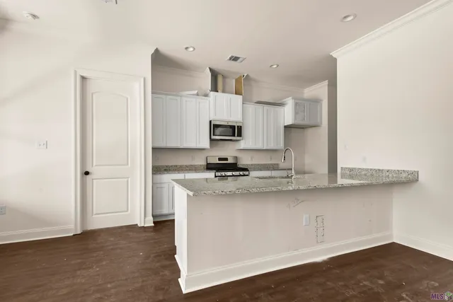 $293,900 | 18725 Seabiscuit Lane, Zachary, LA 70791