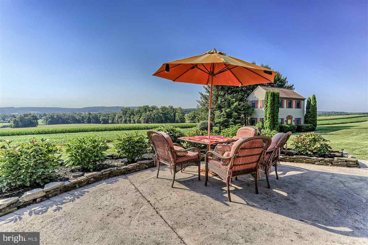5316 Field Pointe Drive Spring Grove, PA 17362 - Photo 3 of 23 Gallery Image 3