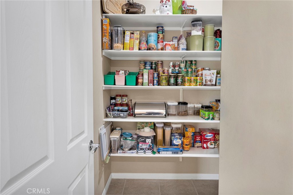 10397 Darby Road Apple Valley, CA 92308 - Photo 17 of 52 Large Walk-in pantry