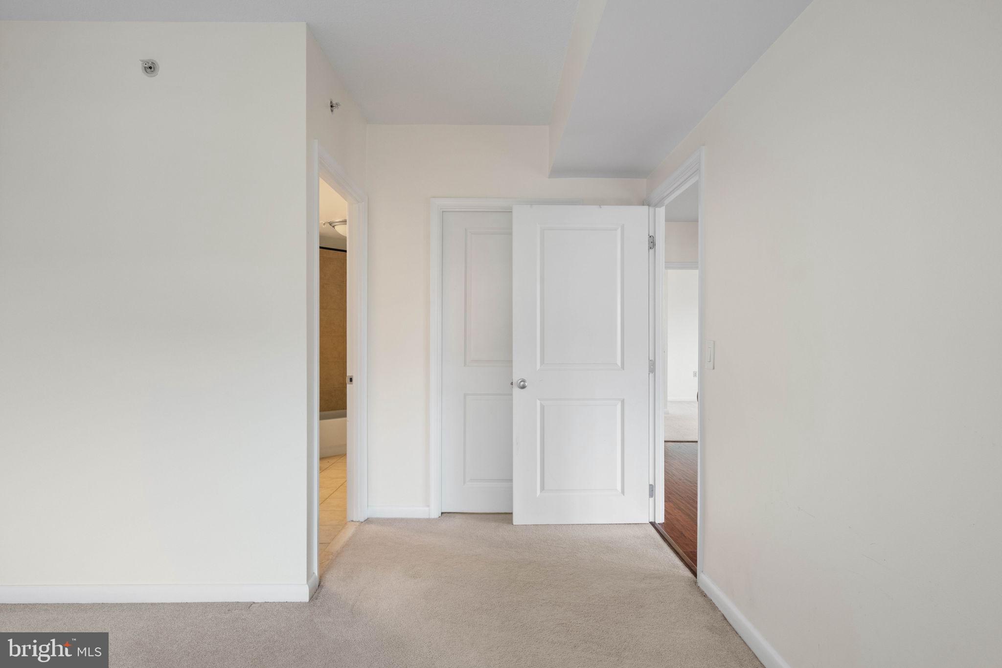 851 North Glebe Road, Unit 1011 Arlington, VA 22203 - Photo 22 of 41 a view of an empty room