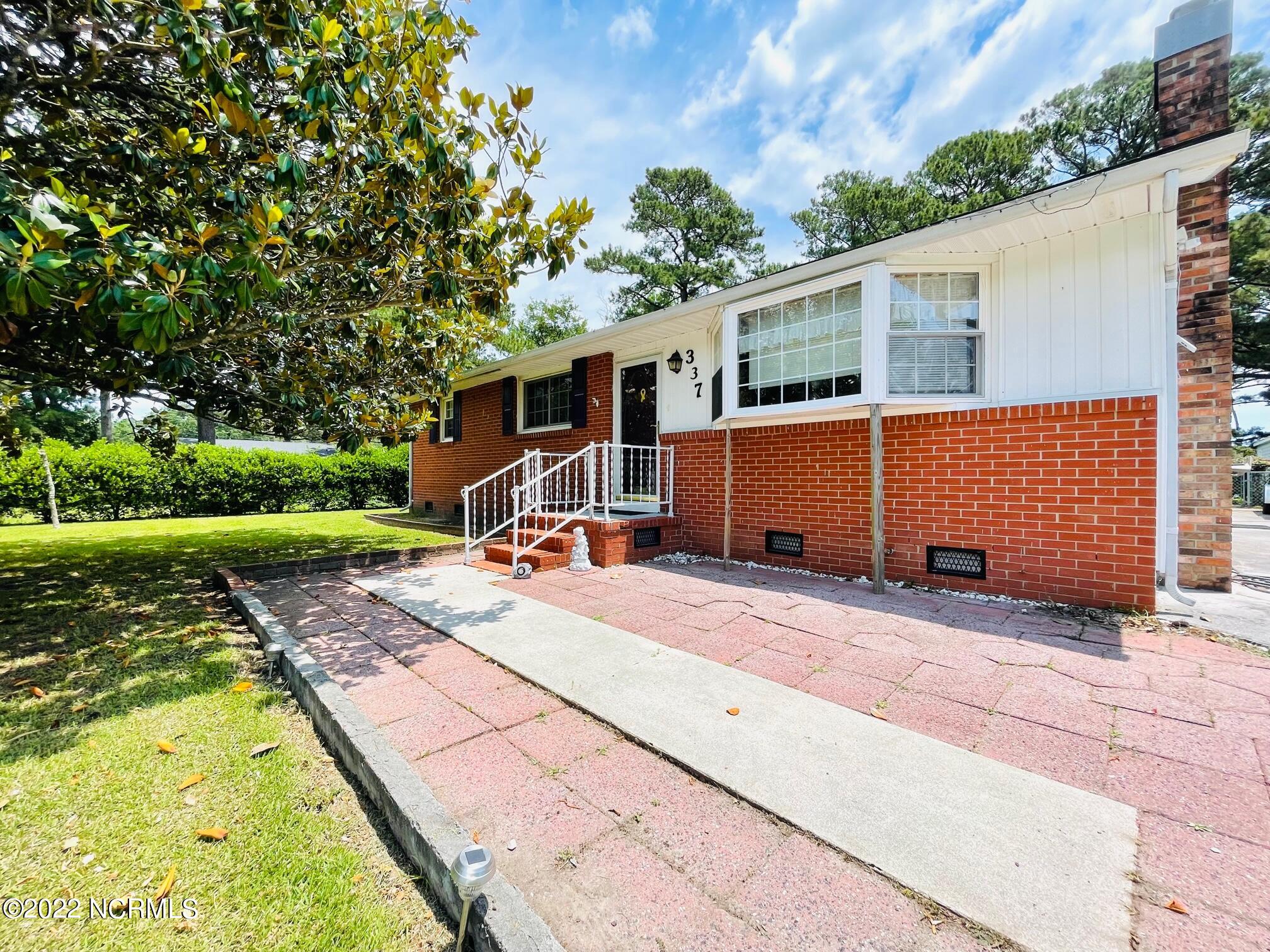 337 Sunset Road Jacksonville, NC 28546 - Photo 1 of 39 IMG_1549