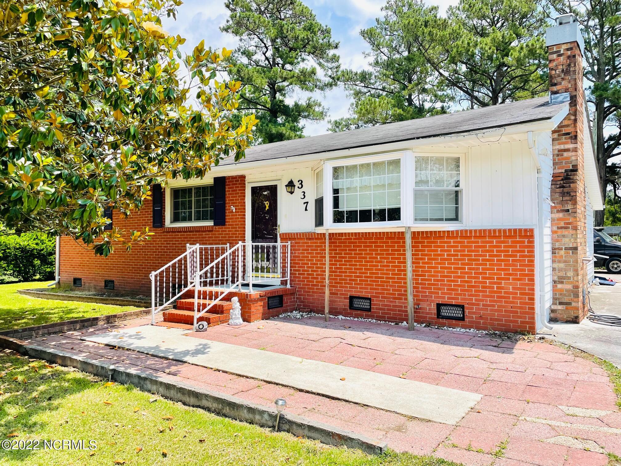 337 Sunset Road Jacksonville, NC 28546 - Photo 2 of 39 IMG_1546