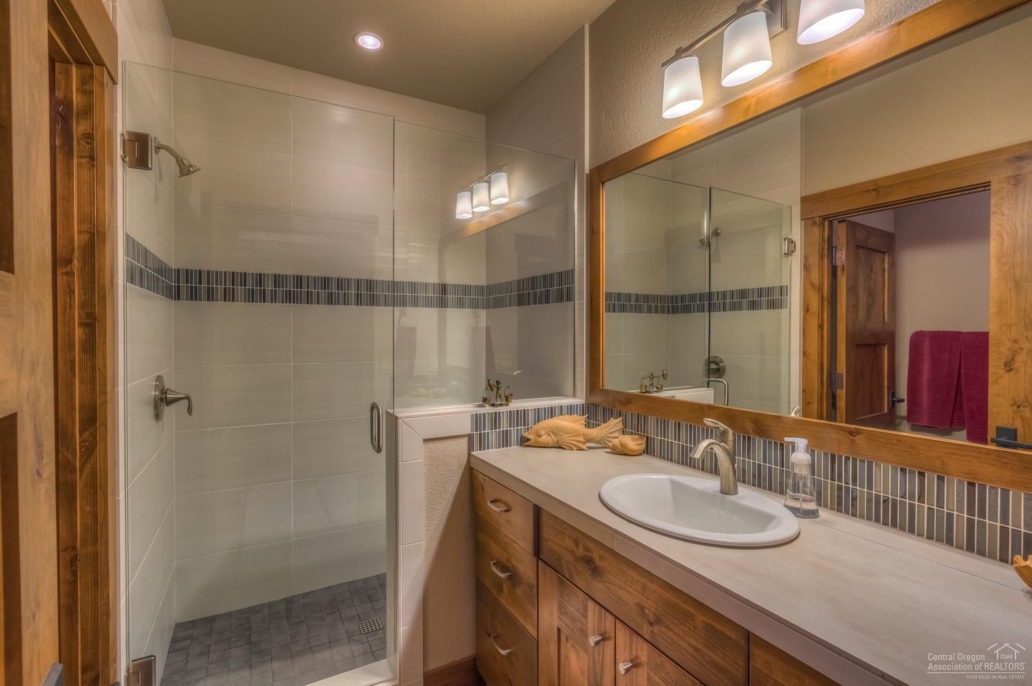 60436 Snap Shot Loop Bend, OR 97702 - Photo 21 of 25 Gallery Image 21