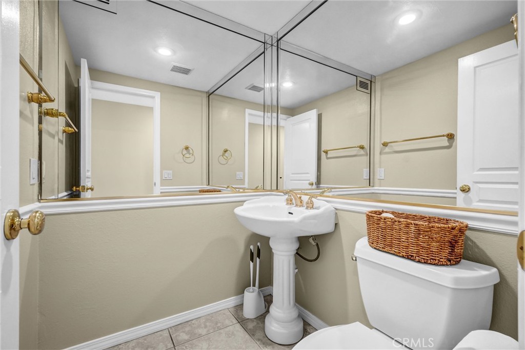 10462 Rio Grande Court Fountain Valley, CA 92708 - Photo 14 of 30