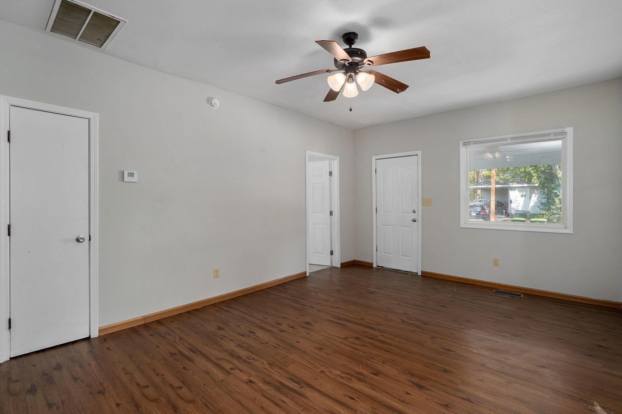 1216 W Harrison St-7