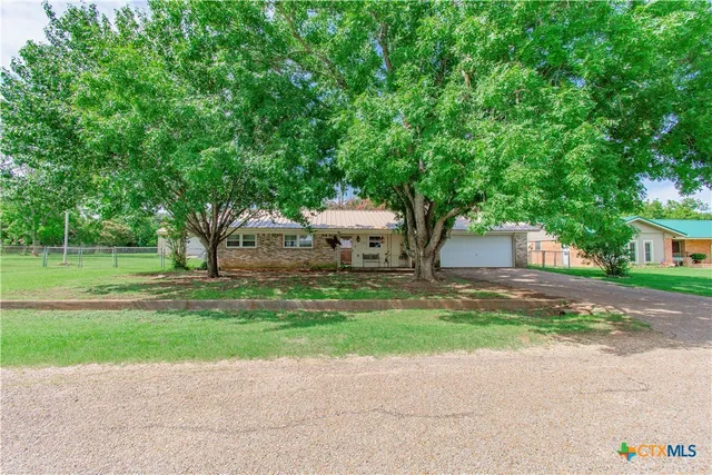 $284,900 | 531 Santa Rosa Road, Salado, TX 76571