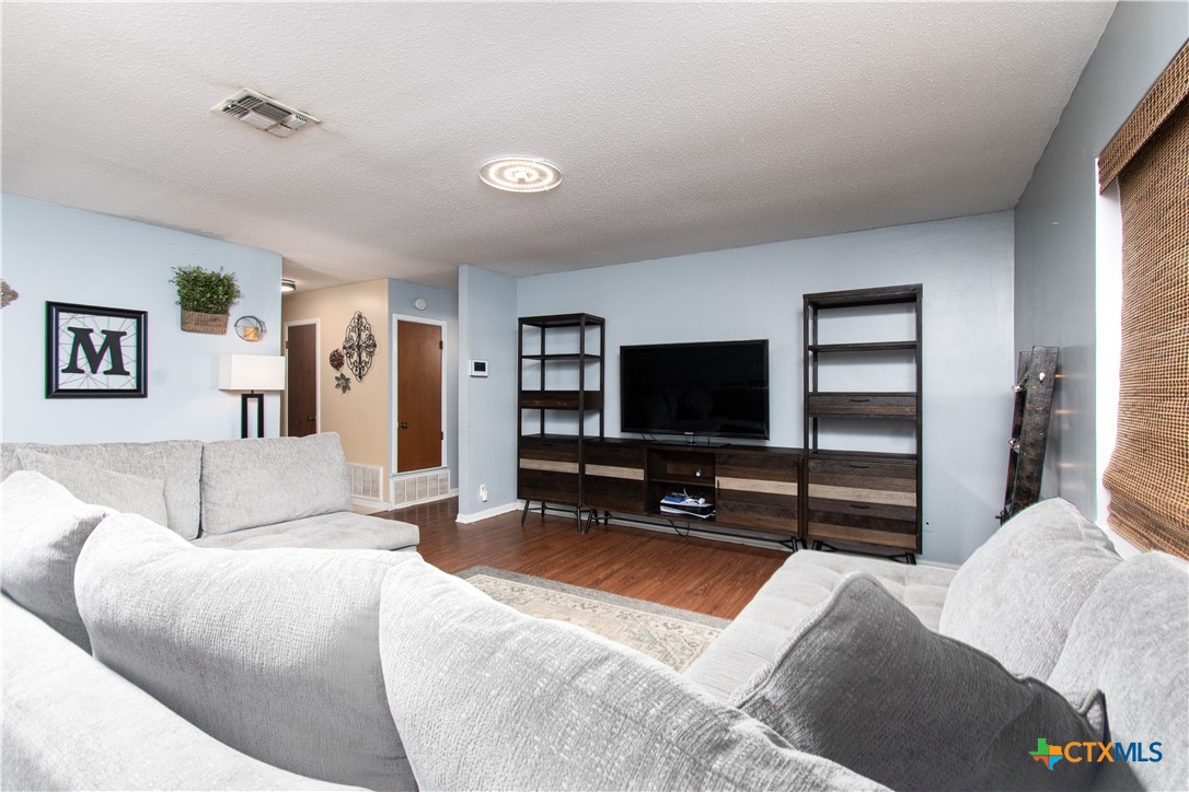 531 Santa Rosa Road Salado, TX 76571 - Photo 9 of 32