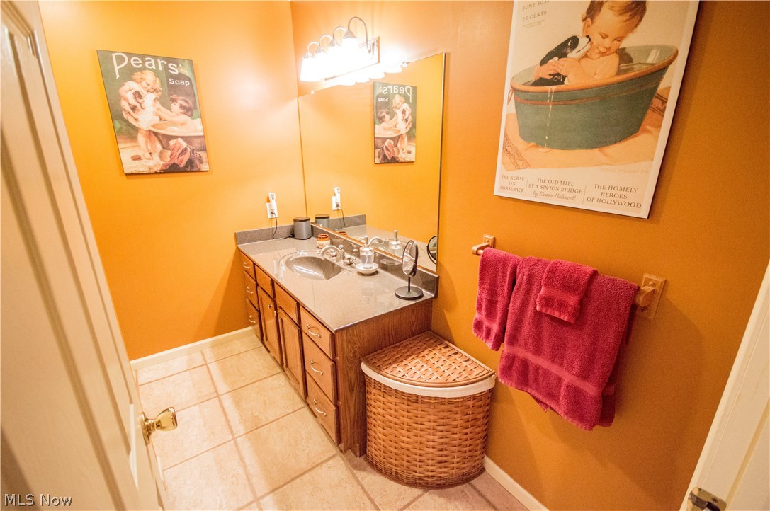 13610 Spring Street Burton, OH 44021 - Photo 17 of 29 Gallery Image 17