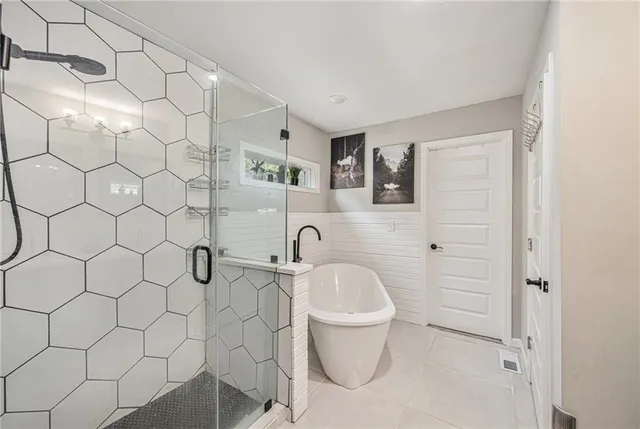 $299,500 | 917 East 77th Street, Kansas City, MO 64131