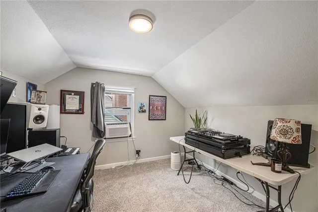 $299,500 | 917 East 77th Street, Kansas City, MO 64131