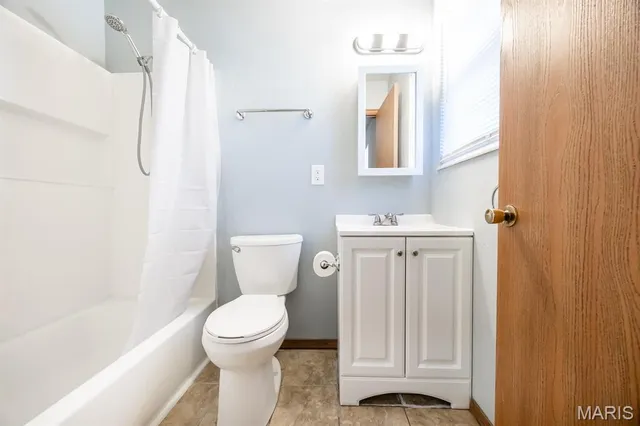 $200,000 | 106 Shiloh Heights Drive, Shiloh, IL 62269