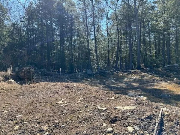 $399,000 | 100 Francestown Turnpike, Mont Vernon, NH 03057