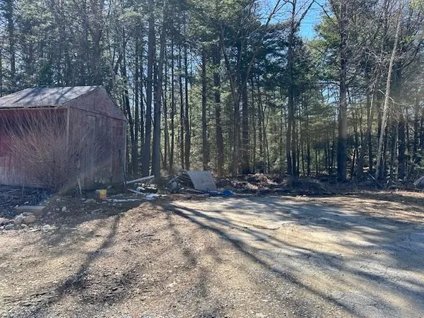 $399,000 | 100 Francestown Turnpike, Mont Vernon, NH 03057