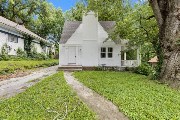 $190,000 | 9617 East Independence Avenue, Independence, MO 64053