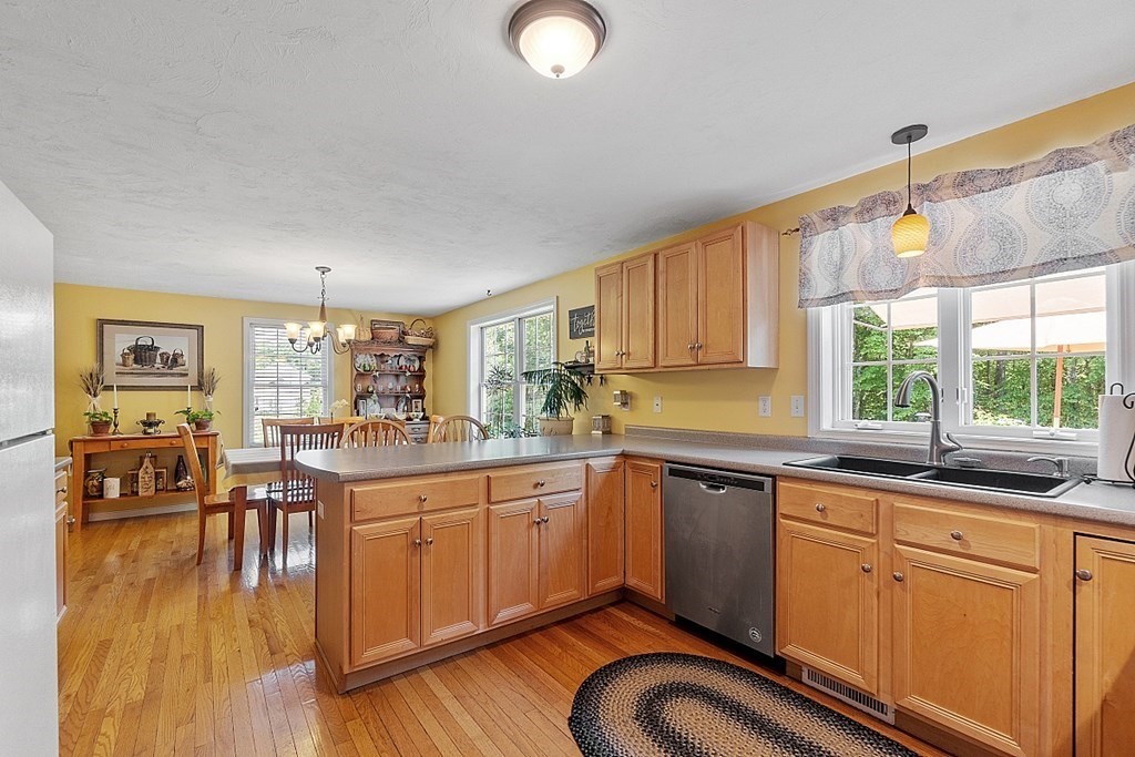 234 Gray Road Templeton, MA 01468 - Photo 13 of 40