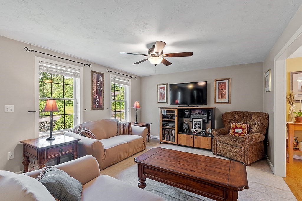 234 Gray Road Templeton, MA 01468 - Photo 5 of 40