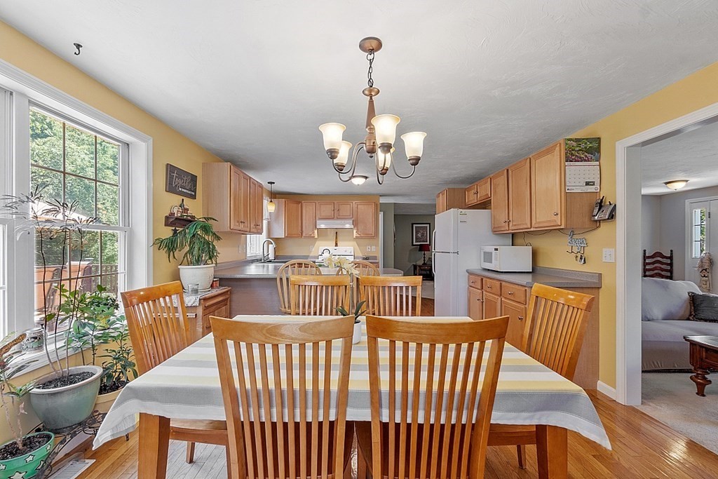 234 Gray Road Templeton, MA 01468 - Photo 9 of 40