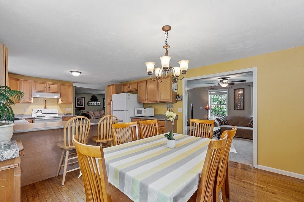 234 Gray Road Templeton, MA 01468 - Photo 10 of 40