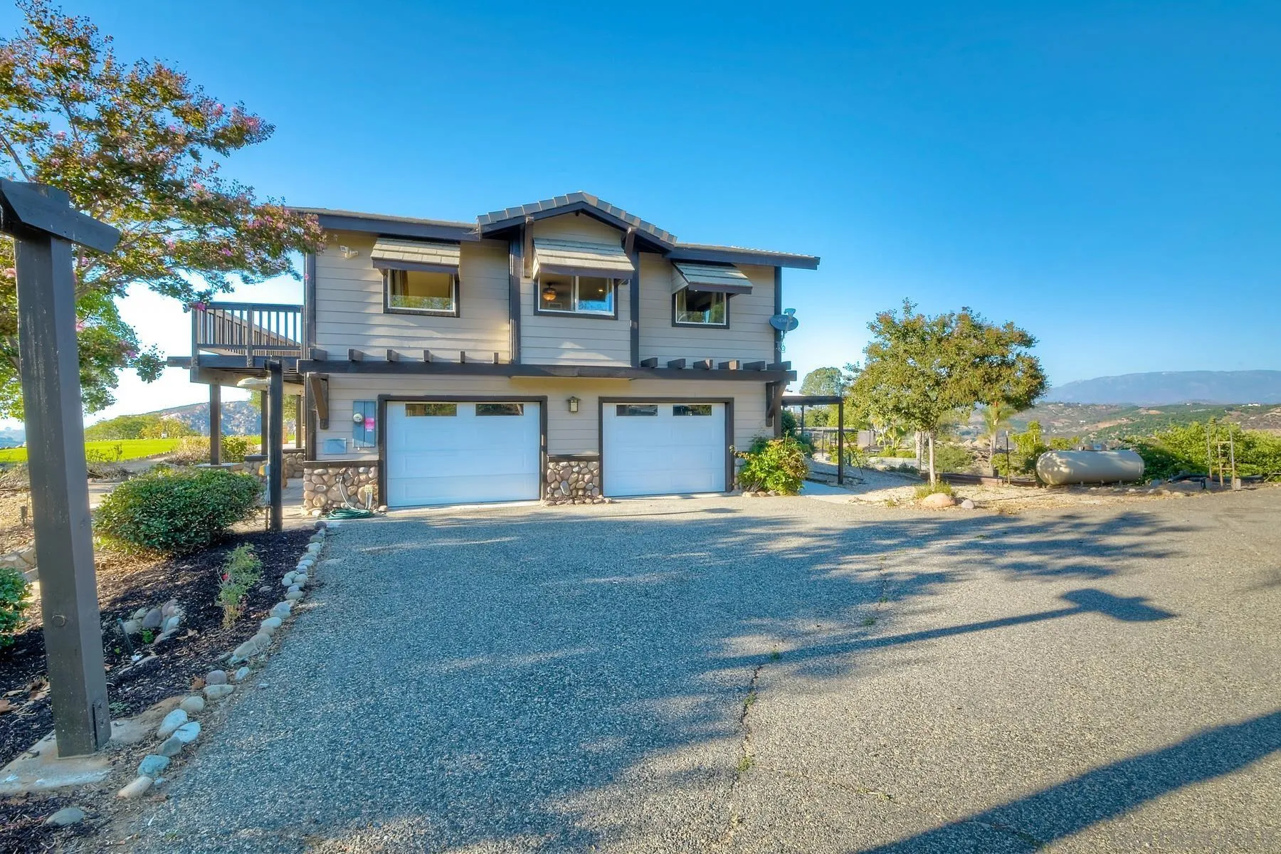 28522 Gordon Hill Road Valley Center, CA 92082 - Photo 8 of 67 Gallery Image 8