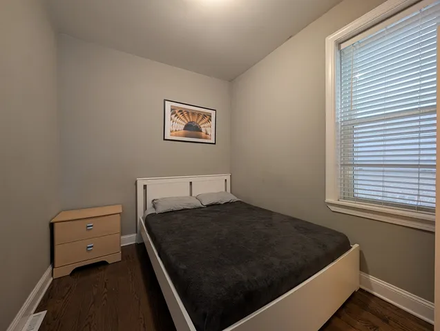 $2,895 | 1911 West Addison Street, Unit 1, Chicago, IL 60613