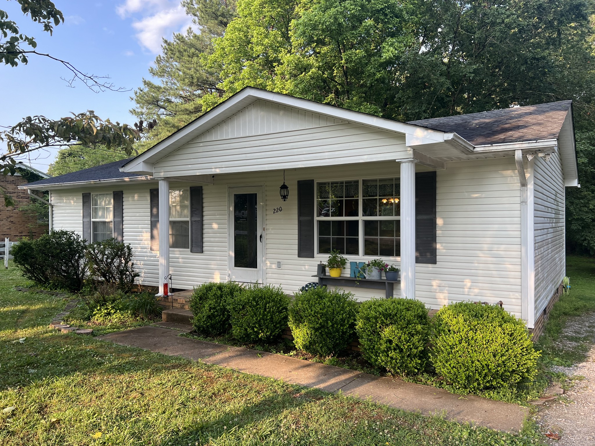 220 Wesley Chapel Road Lawrenceburg, TN 38464 - Photo 2 of 14 Gallery Image 2
