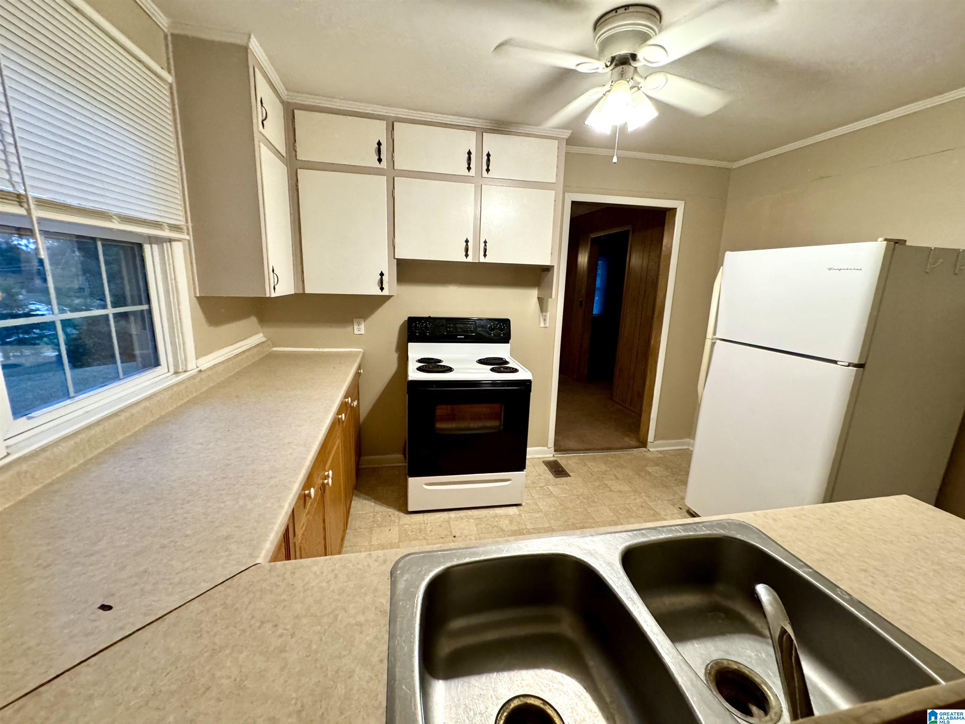 813 Cedar Springs Road Weaver, AL 36277 - Photo 5 of 22