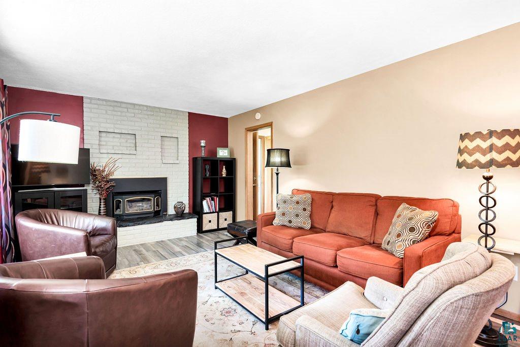 5544 Ryan Road Duluth, MN 55804 - Photo 3 of 31 Living Room