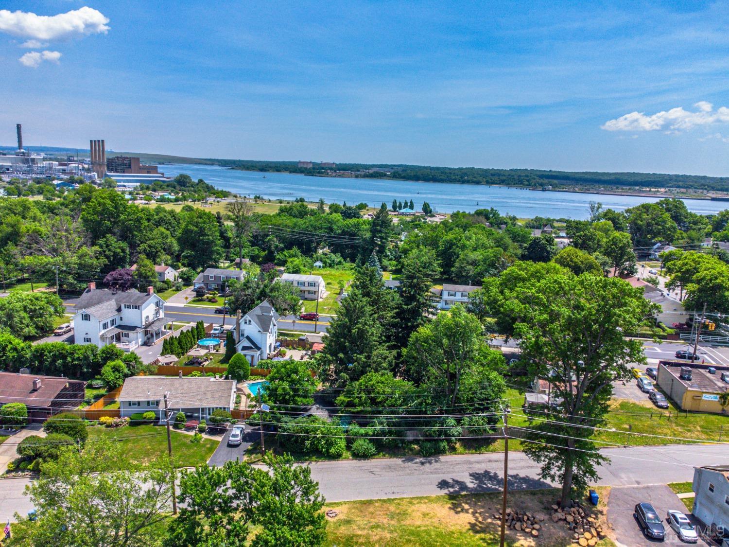 17 Meade Street Sewaren, NJ 07077 - Photo 28 of 30