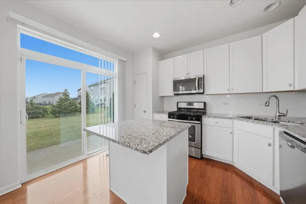$290,000 | 192 Owen Street, Matteson, IL 60443
