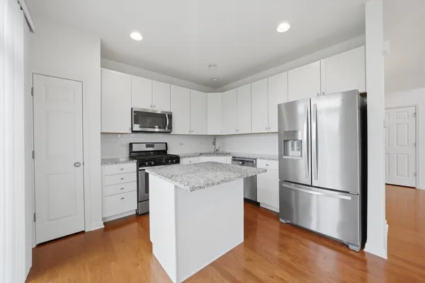 $290,000 | 192 Owen Street, Matteson, IL 60443