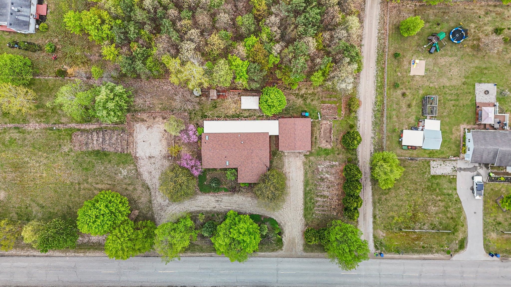 11015 Riley Road Interlochen, MI 49643 - Photo 39 of 45 1934461-262be09b-3446-4843-af96-146ae5e822aa.JPG