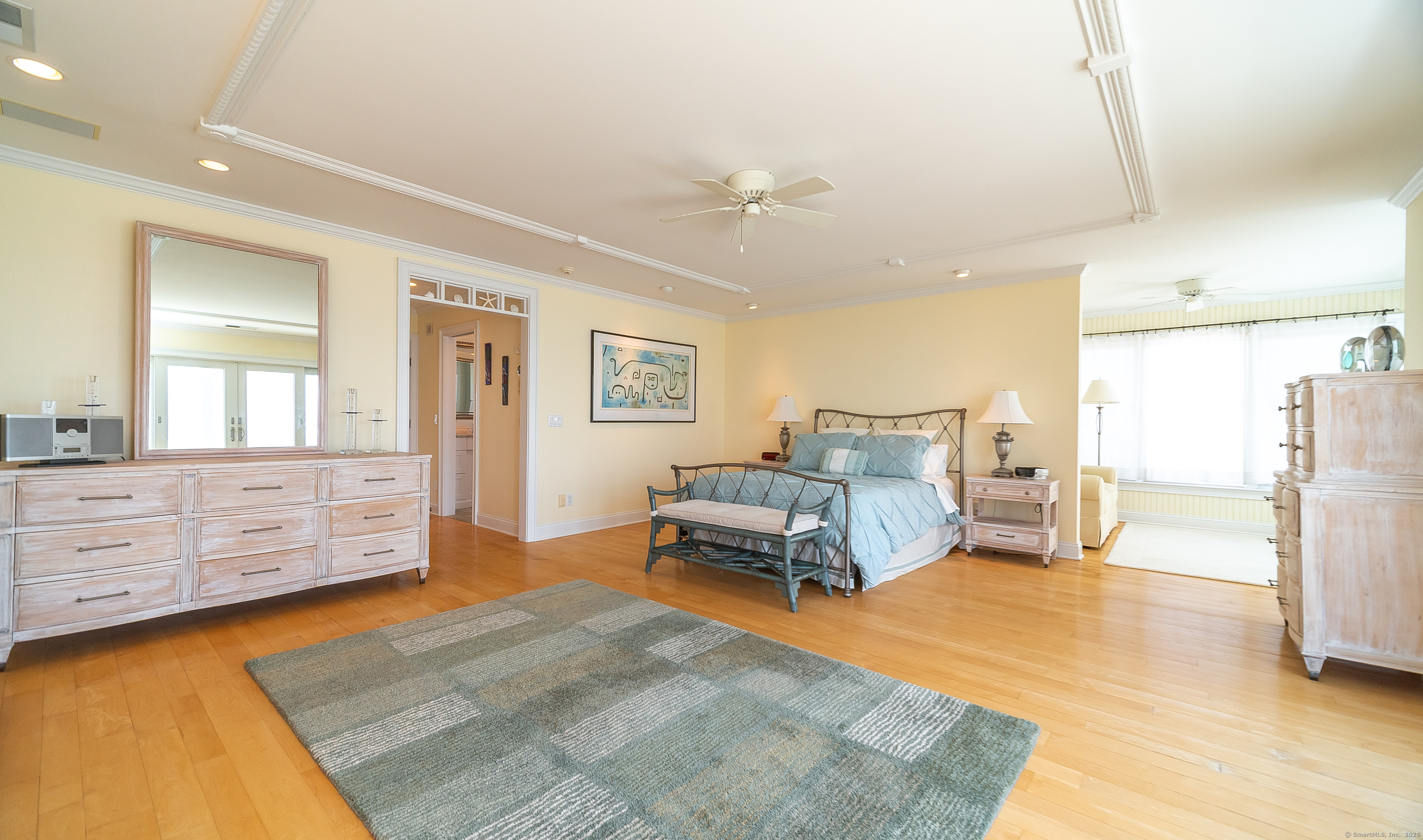 167 Shore Road Clinton, CT 06413 - Photo 17 of 40 Elegant primary bedroom suite on the second floor.