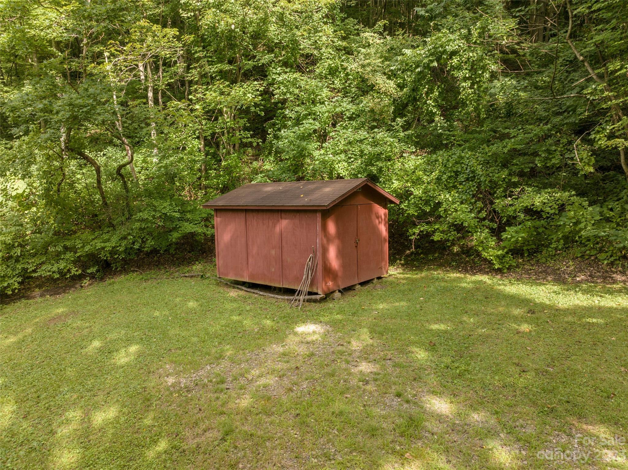 1706 Newfound Road Leicester, NC 28748 - Photo 6 of 43 Gallery Image 6