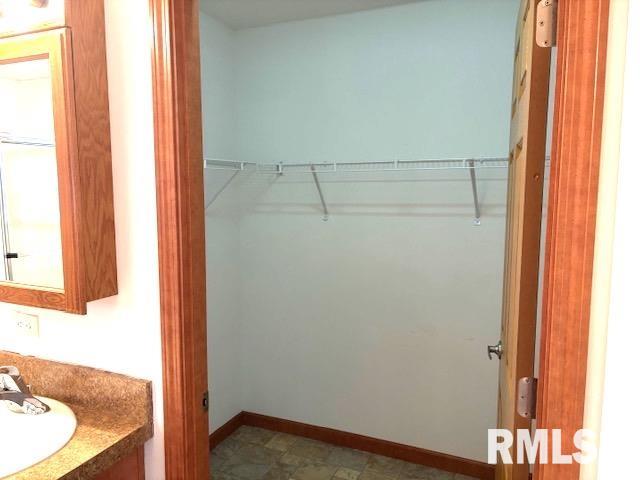 2800 Vía Rosso, Unit 147 Springfield, IL 62703 - Photo 15 of 28