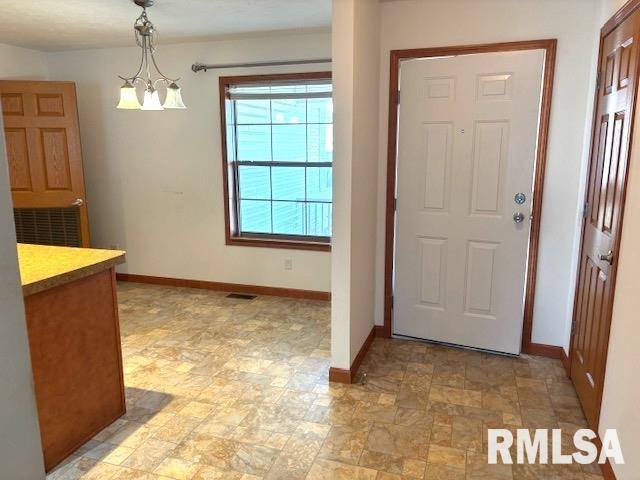 2800 Vía Rosso, Unit 147 Springfield, IL 62703 - Photo 7 of 28