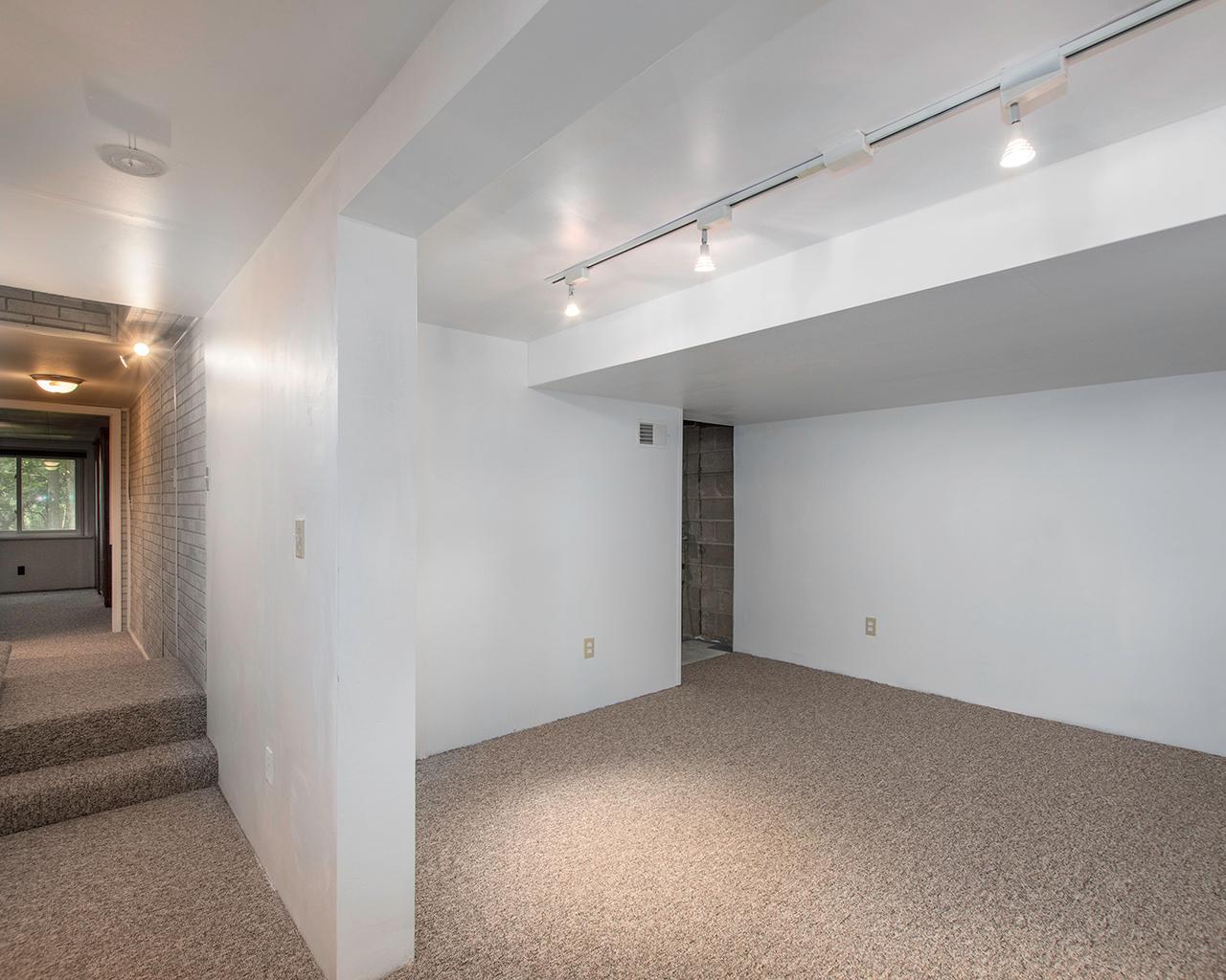 237 North Baird Avenue Rhinelander, WI 54501 - Photo 17 of 29 Gallery Image 17