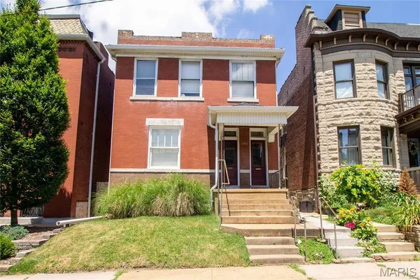 $1,495 | 3857 Botanical Avenue, St. Louis, MO 63110