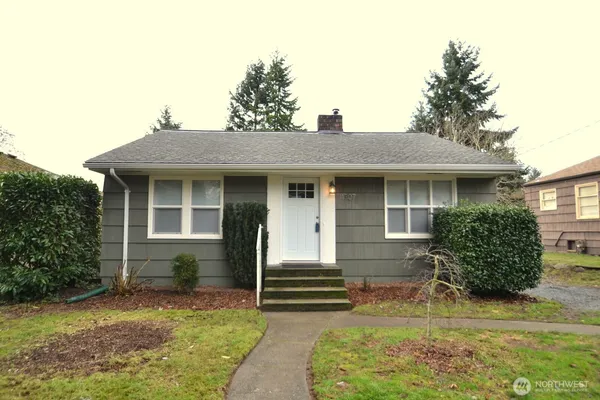 $3,650 | 11307 15th Avenue Northeast, Seattle, WA 98125