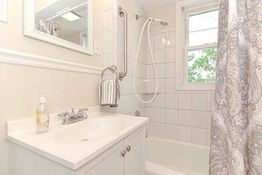 335-337 Trapelo Road Belmont, MA 02478 - Photo 13 of 39 Gallery Image 13