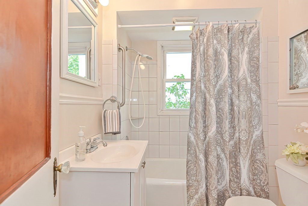 335-337 Trapelo Road Belmont, MA 02478 - Photo 14 of 39 Gallery Image 14
