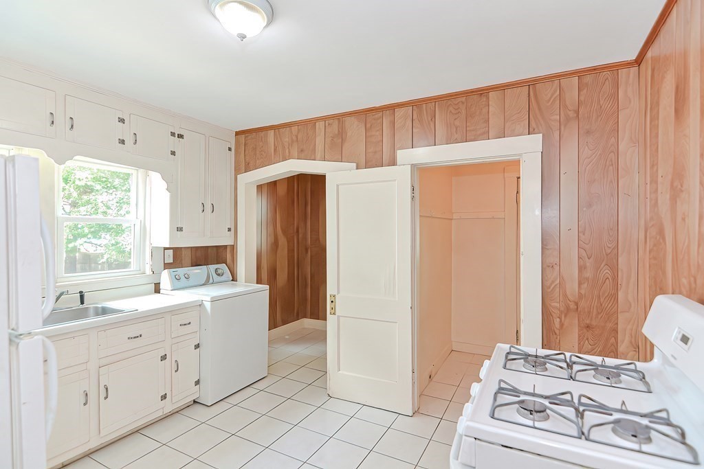335-337 Trapelo Road Belmont, MA 02478 - Photo 18 of 39 Gallery Image 18