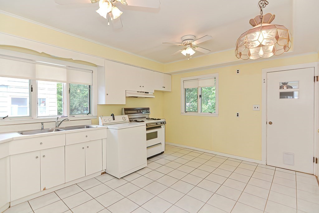 335-337 Trapelo Road Belmont, MA 02478 - Photo 27 of 39 Gallery Image 27