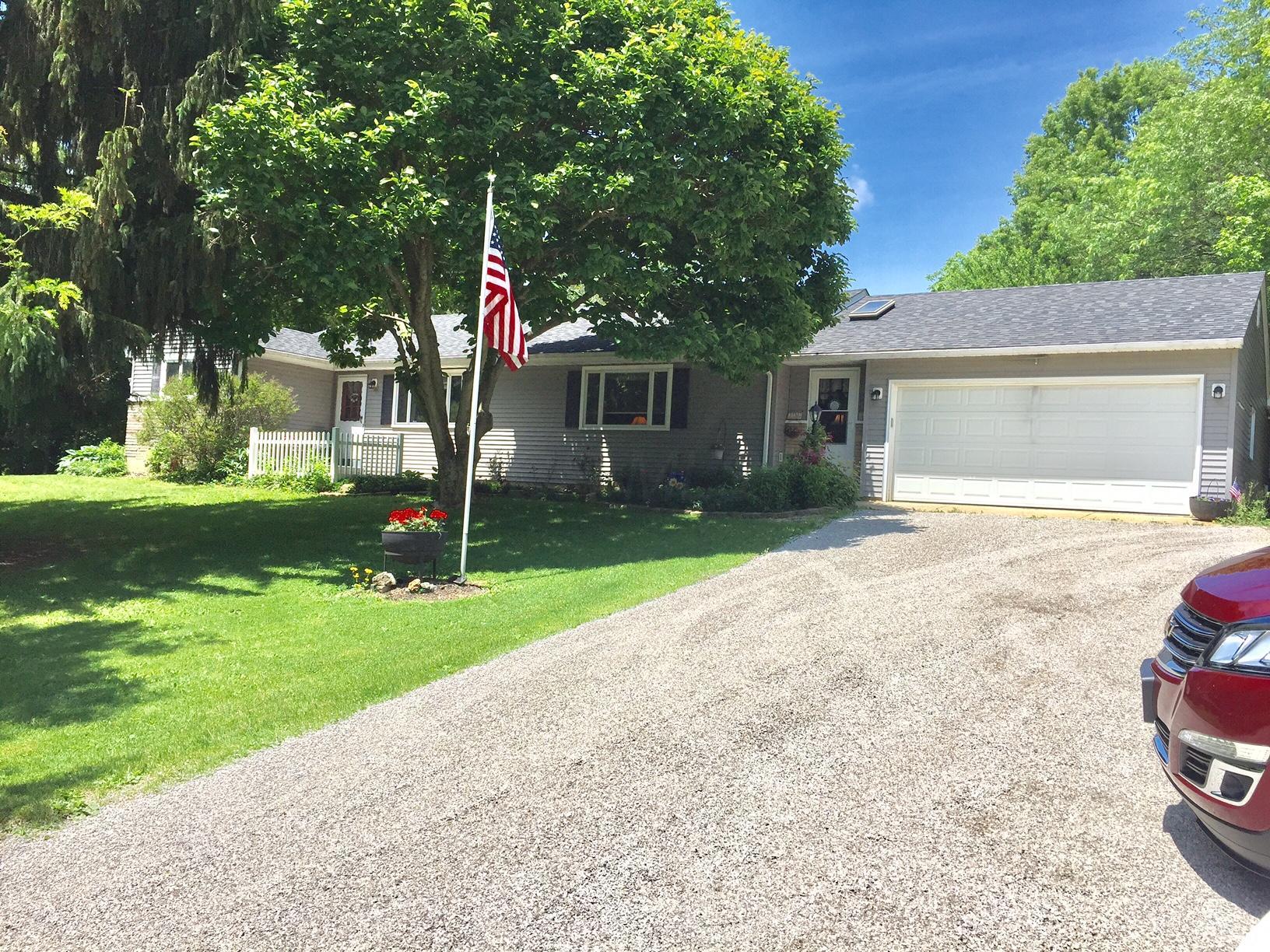 110 Coonpath Road Northwest Lancaster, OH 43130 - Photo 2 of 28