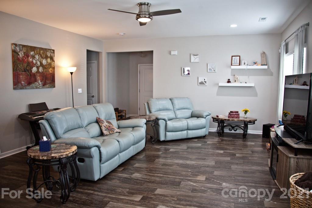 745 Gants Road York, SC 29745 - Photo 5 of 23 Gallery Image 5